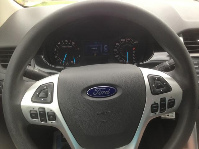 Ford Edge 2011 photo 8