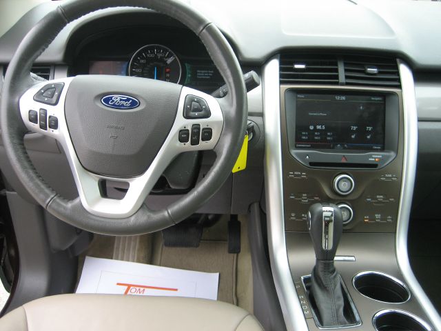 Ford Edge 2011 photo 10