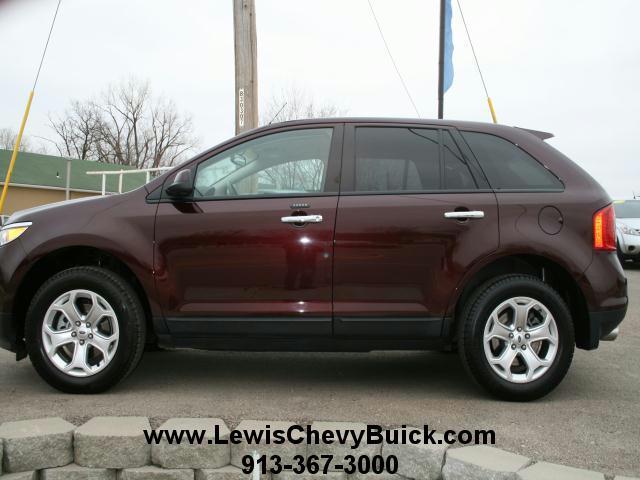 Ford Edge 5XT Sport Utility