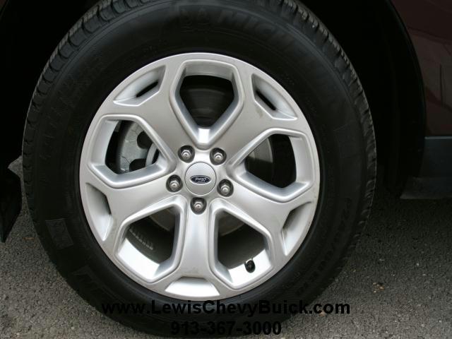 Ford Edge 2011 photo 2