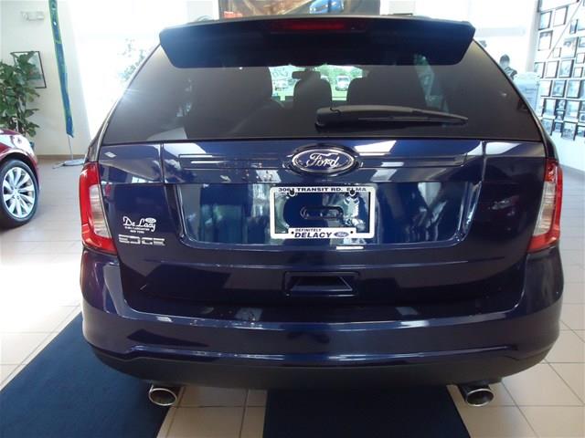 Ford Edge 2011 photo 1