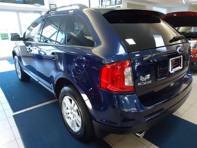 Ford Edge 2011 photo 2