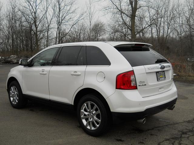 Ford Edge 2011 photo 2