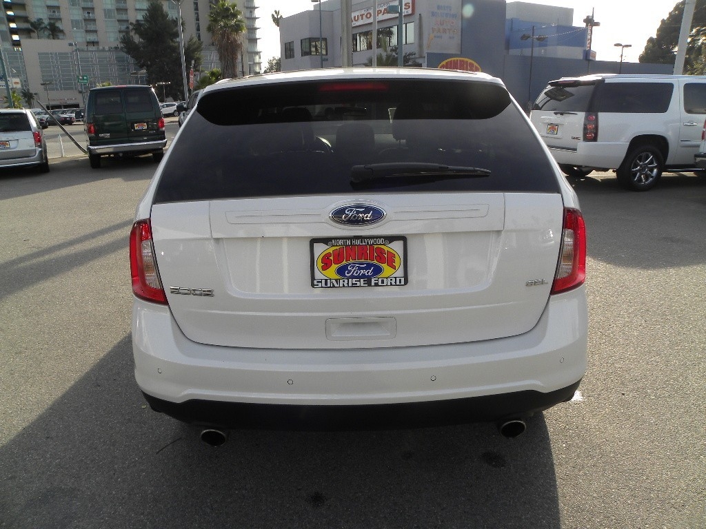 Ford Edge 2012 photo 4