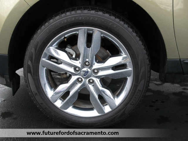 Ford Edge 2012 photo 2