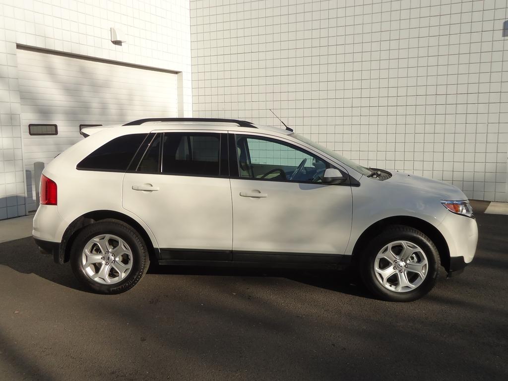 Ford Edge 2012 photo 4