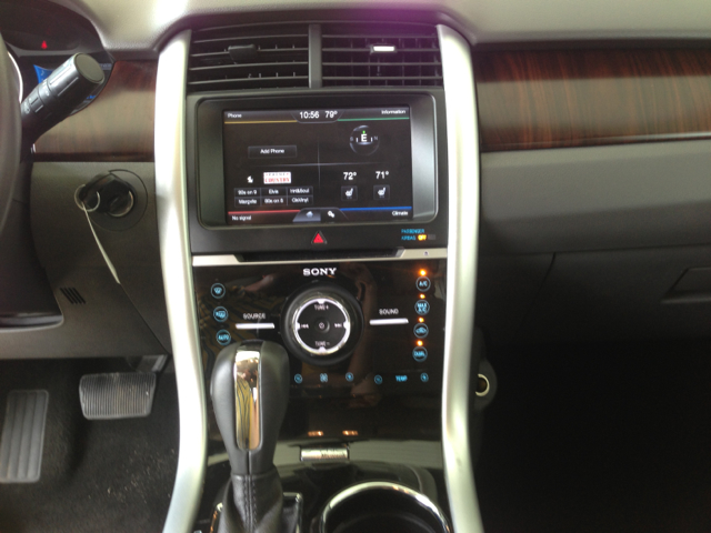 Ford Edge 2012 photo 2