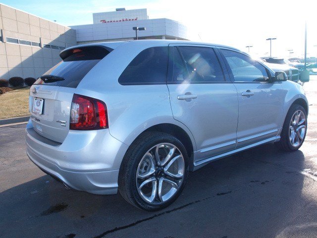 Ford Edge 2012 photo 2