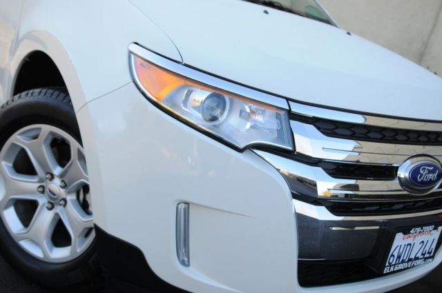 Ford Edge 2012 photo 2
