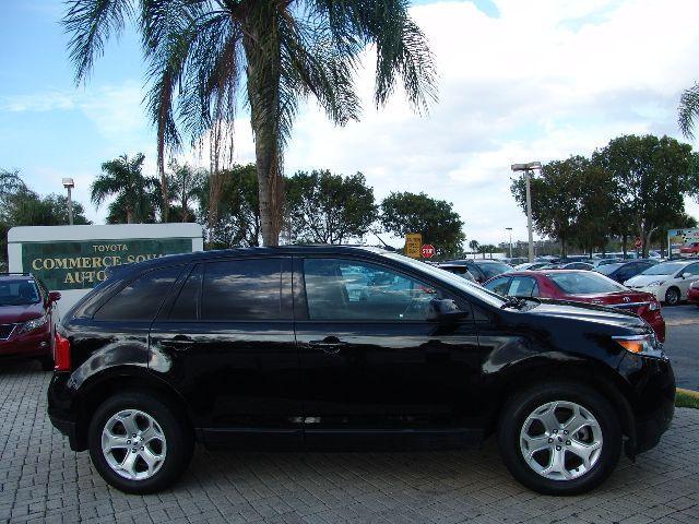 Ford Edge 2012 photo 2