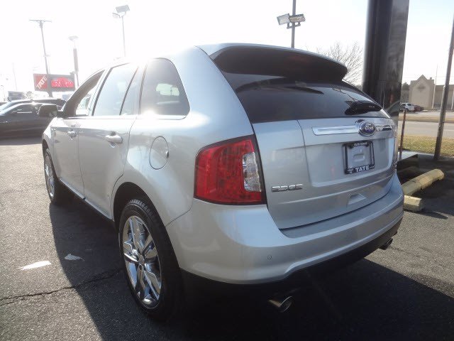 Ford Edge 2012 photo 2