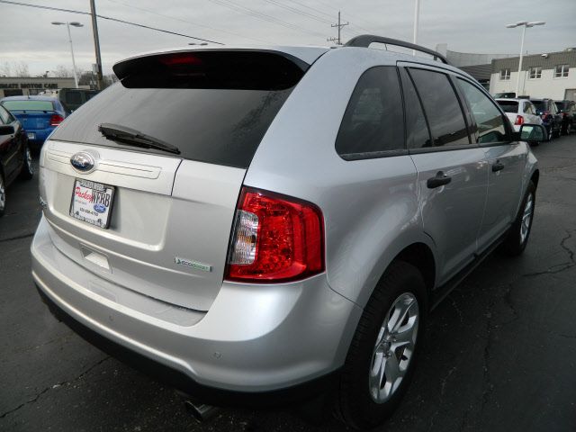 Ford Edge 2012 photo 4