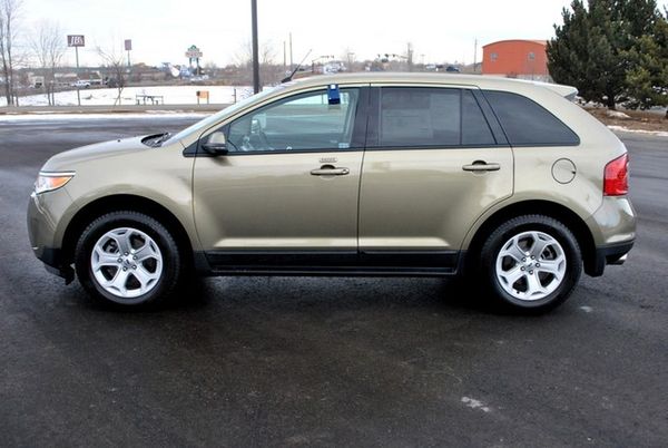 Ford Edge 2012 photo 2