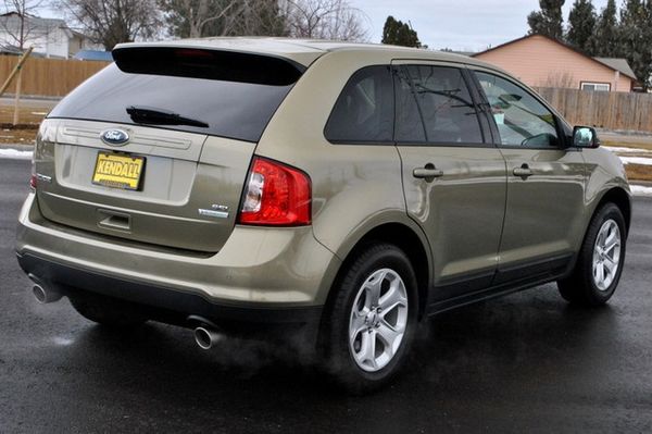 Ford Edge 2012 photo 4