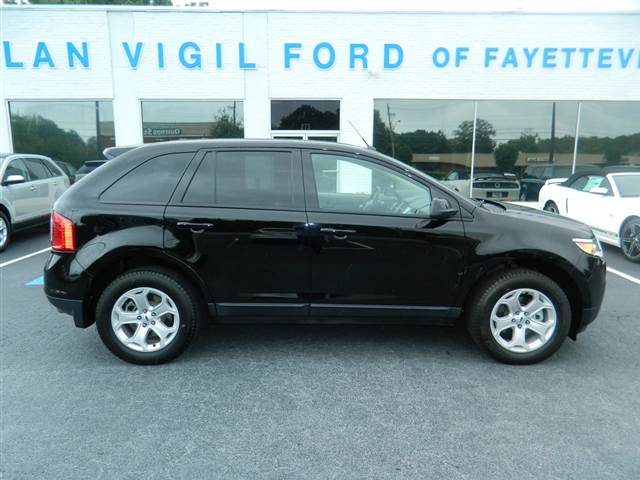 Ford Edge 2012 photo 2