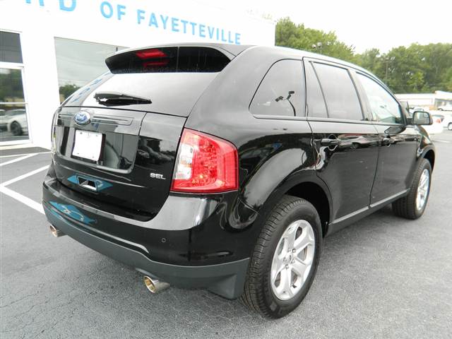 Ford Edge 2012 photo 3