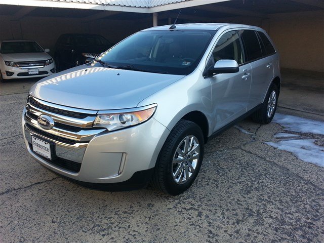 Ford Edge 2012 photo 2