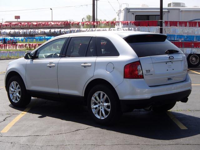 Ford Edge 2012 photo 2