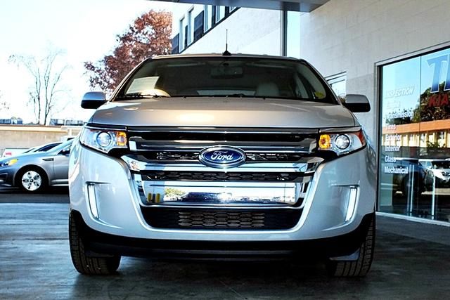 Ford Edge 2012 photo 2