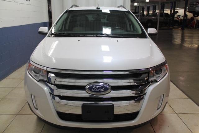 Ford Edge 2012 photo 2