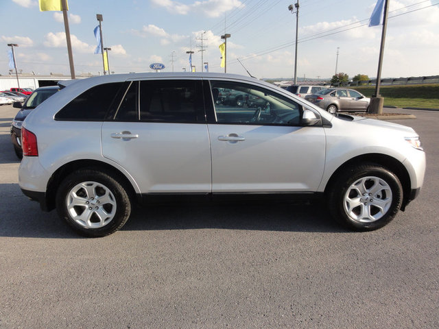 Ford Edge 2012 photo 1