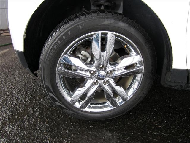 Ford Edge 2013 photo 2