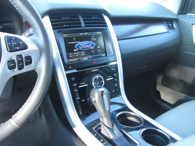 Ford Edge 2013 photo 2
