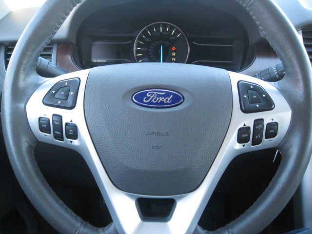 Ford Edge 2013 photo 14