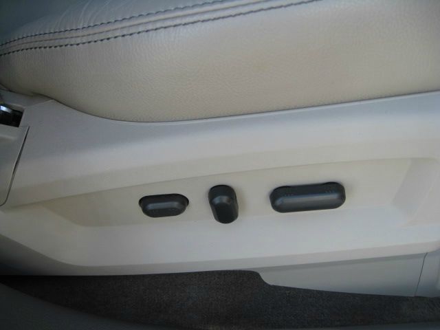 Ford Edge 2013 photo 26