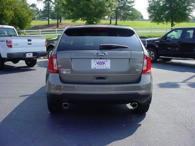 Ford Edge 2013 photo 2
