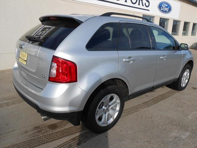 Ford Edge 2013 photo 2