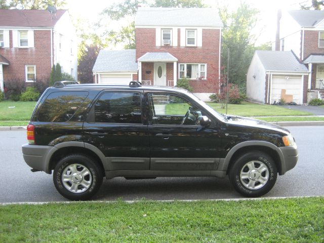 Ford Escape 2001 photo 2
