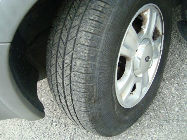 Ford Escape 2001 photo 10
