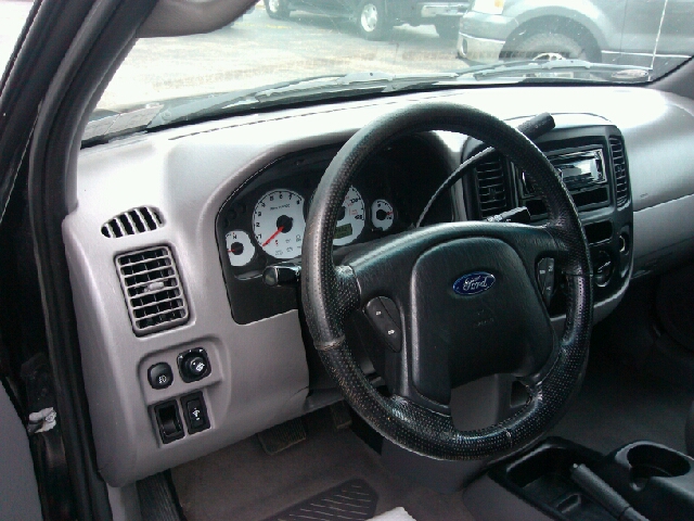 Ford Escape 2001 photo 3