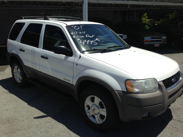 Ford Escape 2001 photo 1