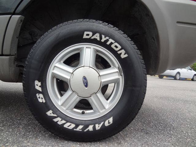 Ford Escape 2001 photo 11