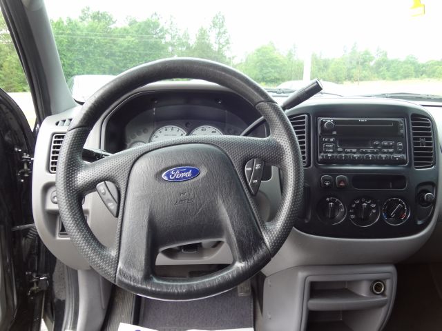 Ford Escape 2001 photo 22