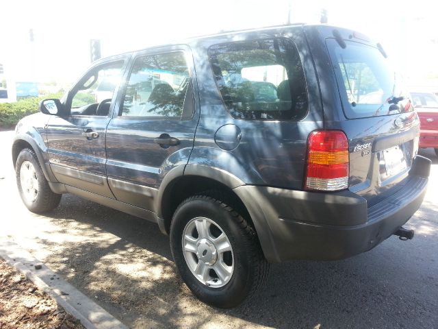 Ford Escape 2001 photo 2