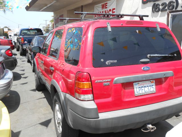 Ford Escape 2001 photo 1