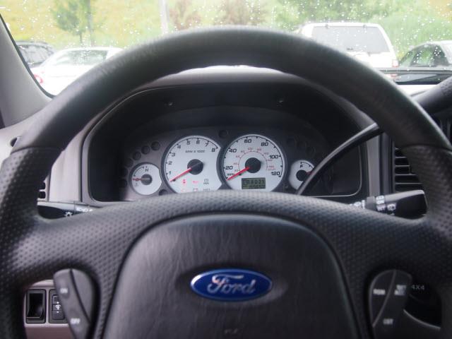 Ford Escape 2001 photo 0