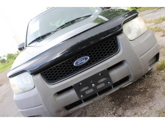 Ford Escape 2001 photo 1