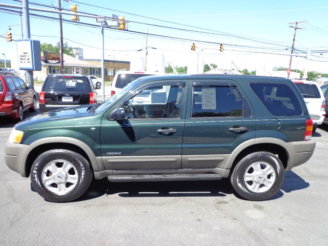 Ford Escape 2001 photo 1
