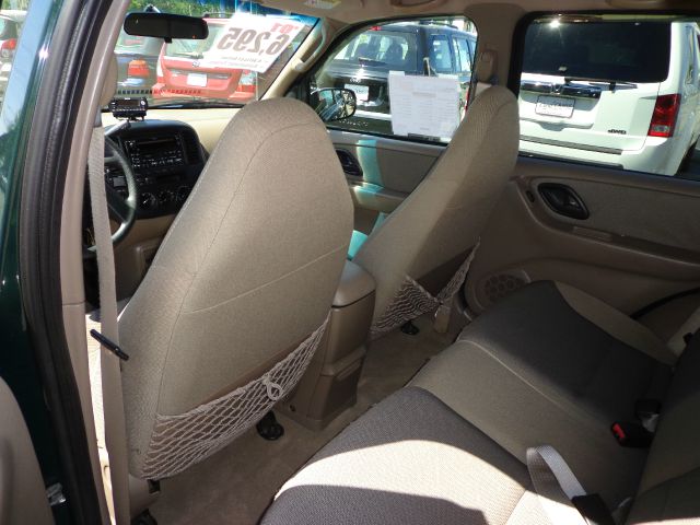 Ford Escape 2001 photo 22