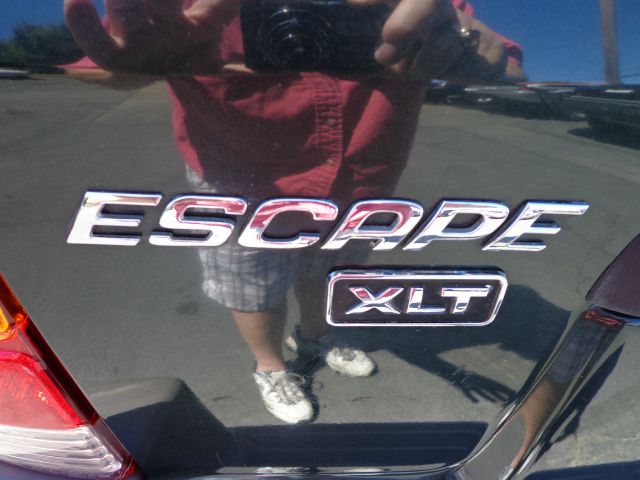 Ford Escape 2001 photo 24