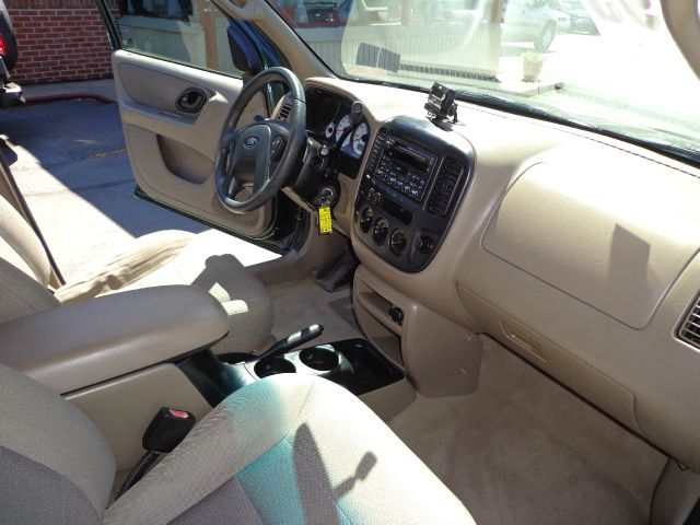 Ford Escape 2001 photo 8