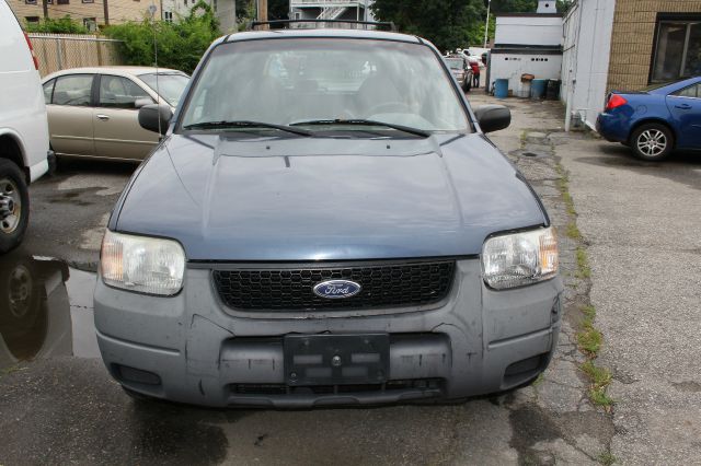 Ford Escape 2001 photo 2