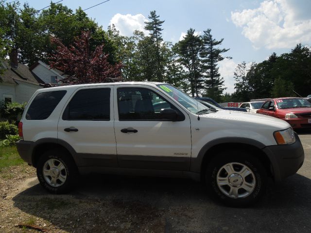 Ford Escape 2001 photo 1