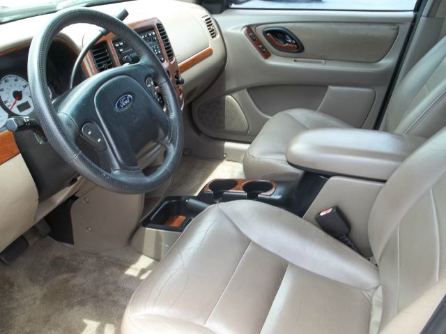 Ford Escape 2001 photo 3