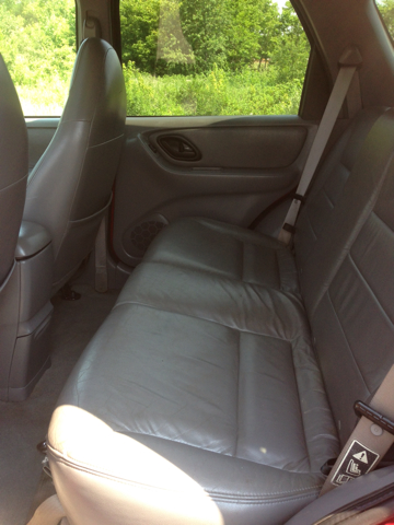 Ford Escape 2001 photo 4