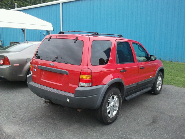 Ford Escape 2001 photo 2